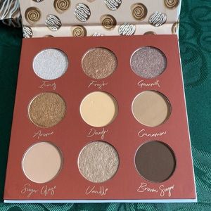 Beauty Bakerie The Chosen Bun Eyeshadow Palette NWT shimmer matte neutral colors